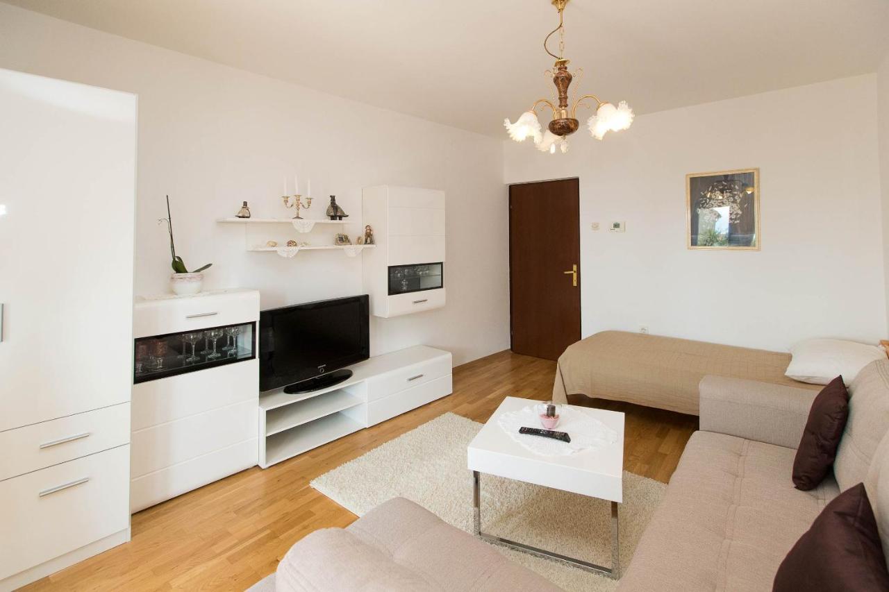 Apartmani Vera Crikvenica Exteriér fotografie