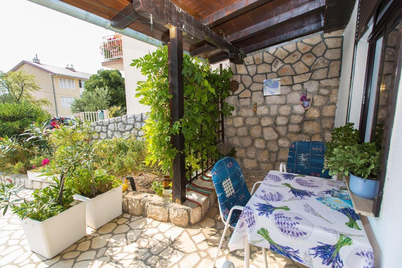 Apartmani Vera Crikvenica Exteriér fotografie