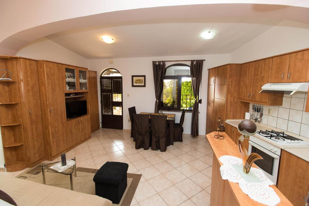 Apartmani Vera Crikvenica Exteriér fotografie