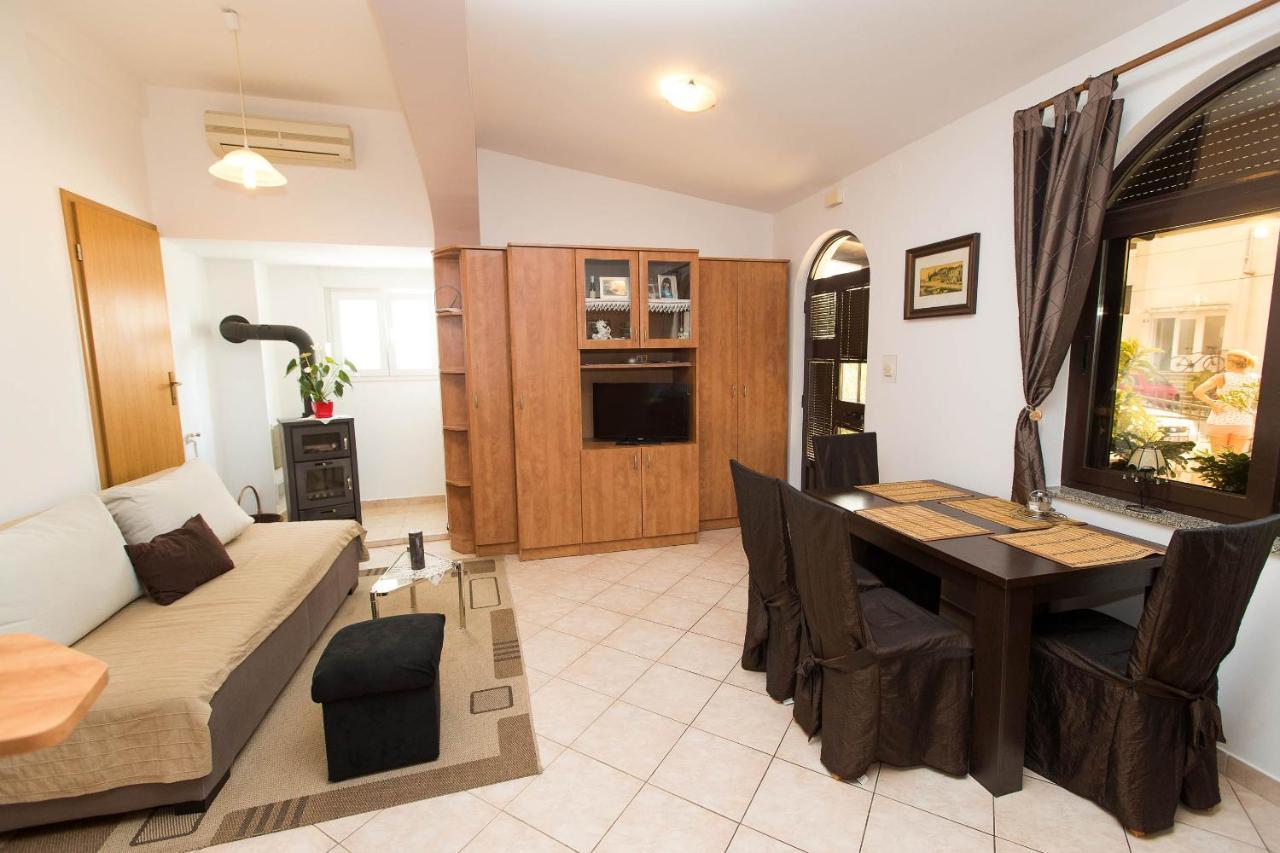 Apartmani Vera Crikvenica Exteriér fotografie